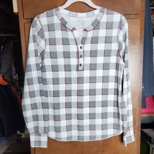 Warm Essentials 3 button shirt Size Med